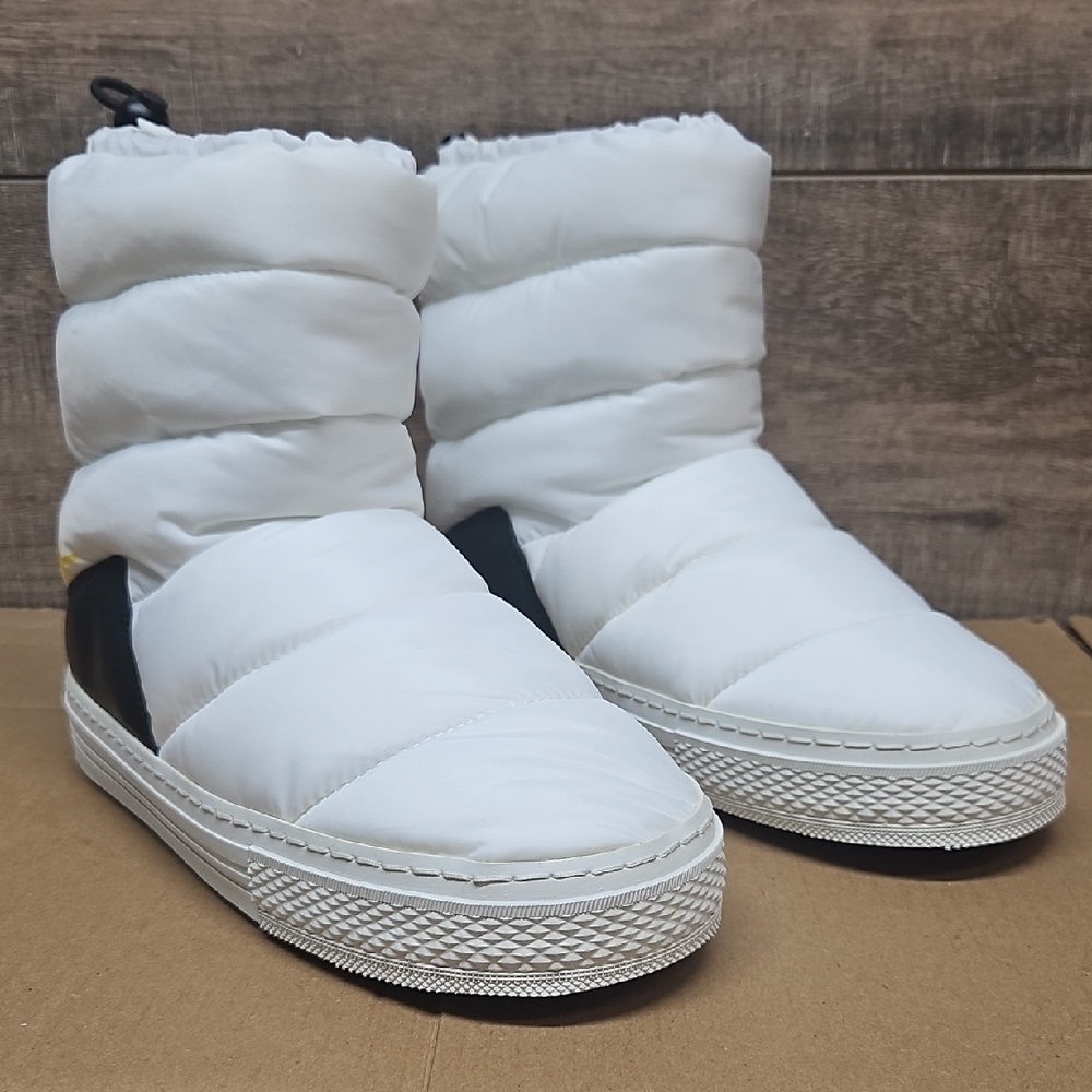 White and Black Winter Quilted Boots Ross Snow Women Winter Boots.